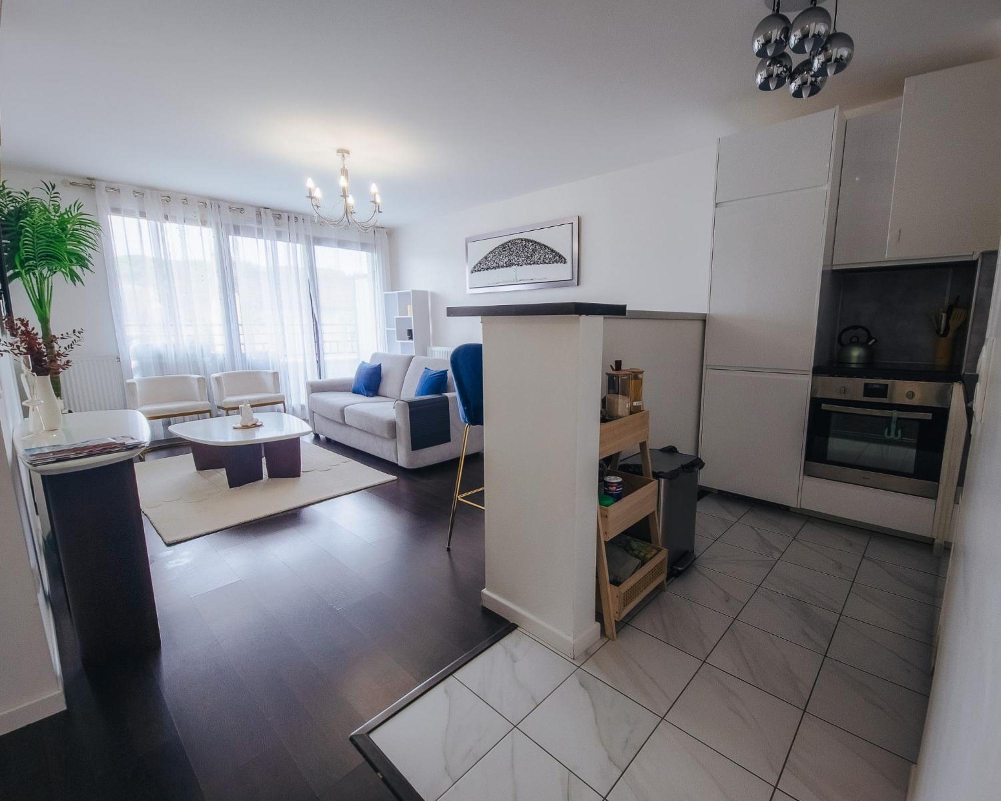 Appartement Luxueux, Neuf & Equipe A Versailles, Saint-Cyr-lʼÉcole Exterior foto